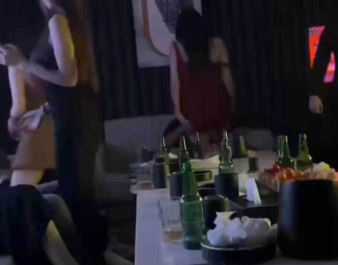 音乐一响 开始榨精