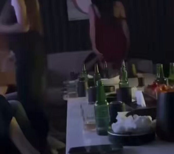 上海，商K就是不一样，很开放。