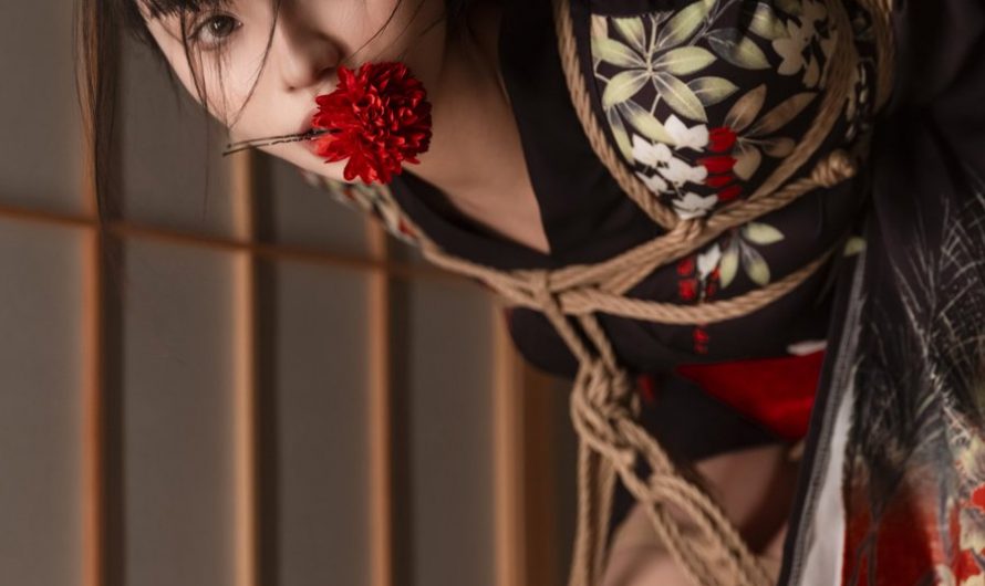 以爱之名将我束缚🍑 摄: 绳: 场地：