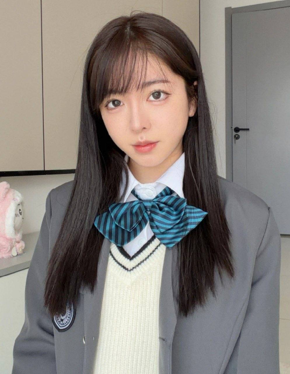 #缘樱澪
B站【缘樱澪】情趣内衣一字马 道具自慰