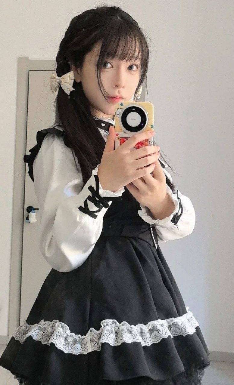#缘樱澪
B站【缘樱澪】情趣内衣一字马 道具自慰