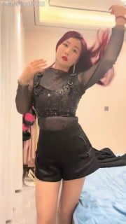 #抖音 #威向日葵 抖音【威向日葵】情趣丝袜透视自摸骚舞裸秀