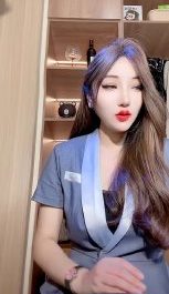 #快手 #金小美 快手【金小美】反差欲姐 半透紧身裤 红唇舌技诱惑福利