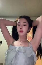 #快手 #蛇巳 快手【蛇巳】私定 丝足 足交 发骚